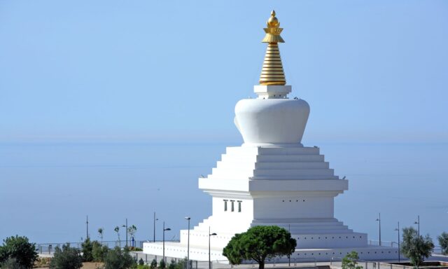 Estupa tibetana benalmádena